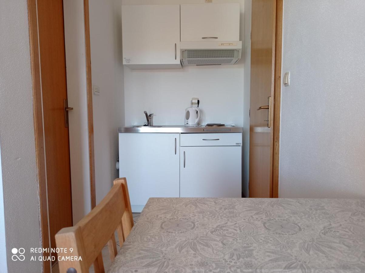 Studio Apartment With Balcony Trogir Kültér fotó